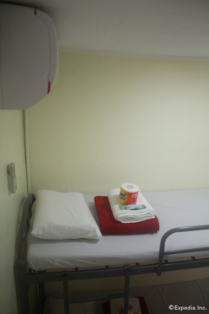 8hostel Hotel 2*